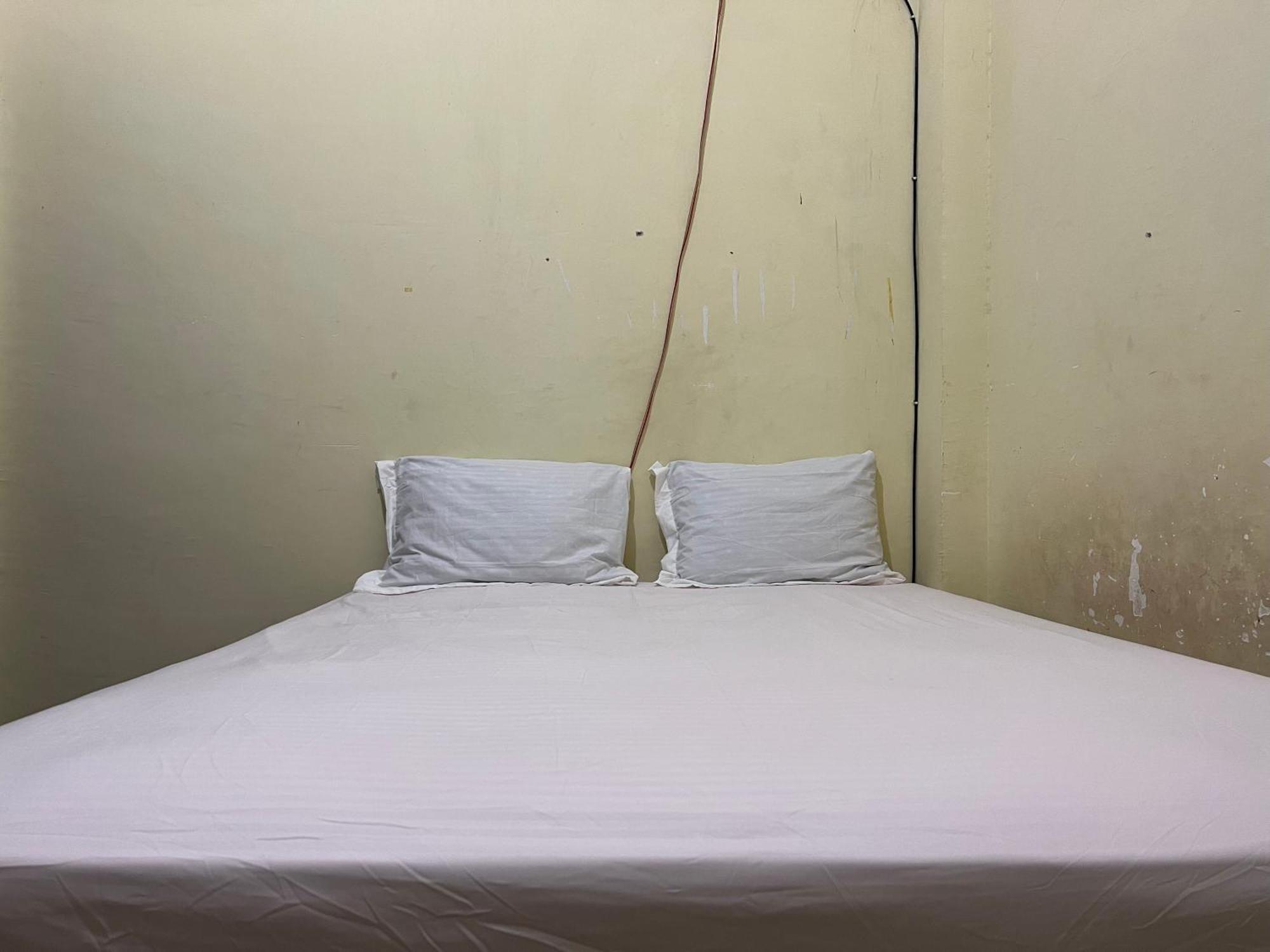 Oyo 93309 Mely Homestay Kendari Exterior foto