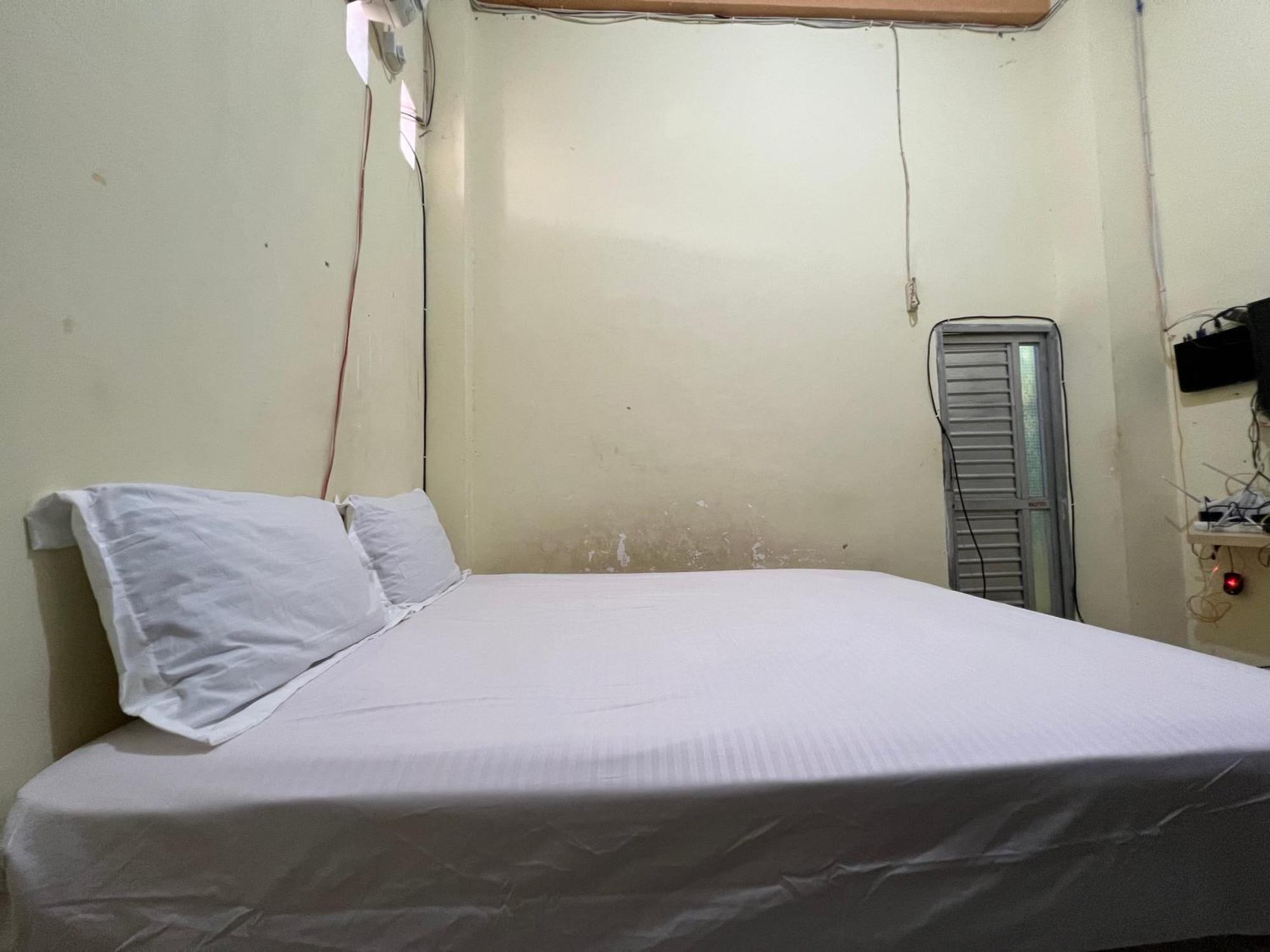 Oyo 93309 Mely Homestay Kendari Exterior foto